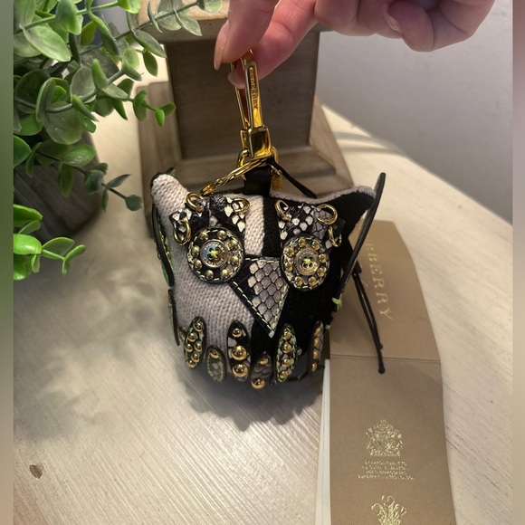 Burberry Mavis Embellished Knit Owl Charm - Picture 4 of 11